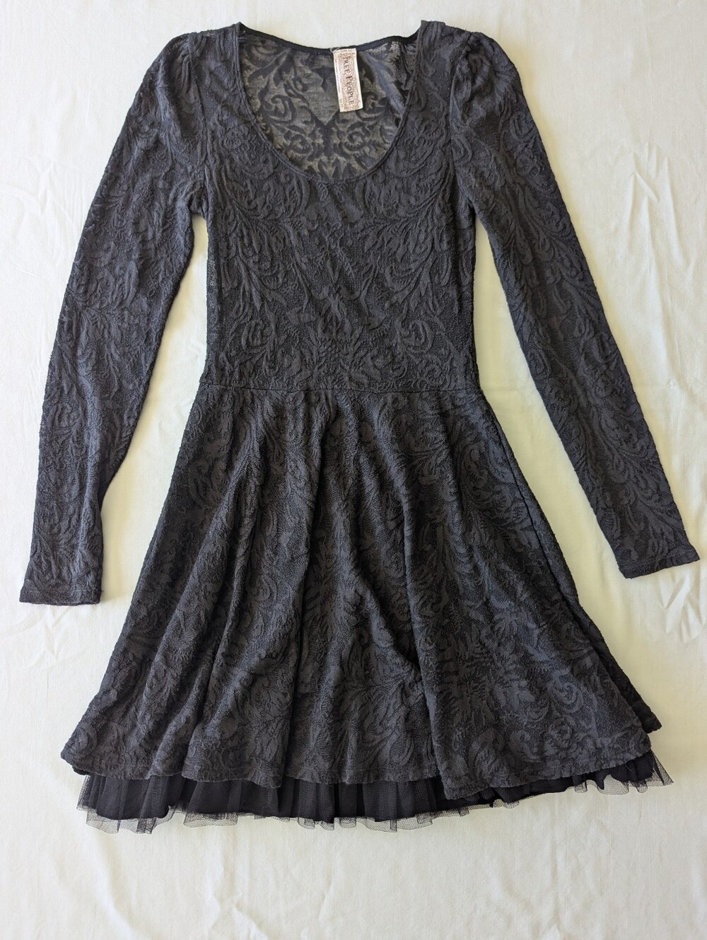 Free People Y2K Long Sleeve Lace Dress With Tulle Skirt Detail - Picture 2 of 13